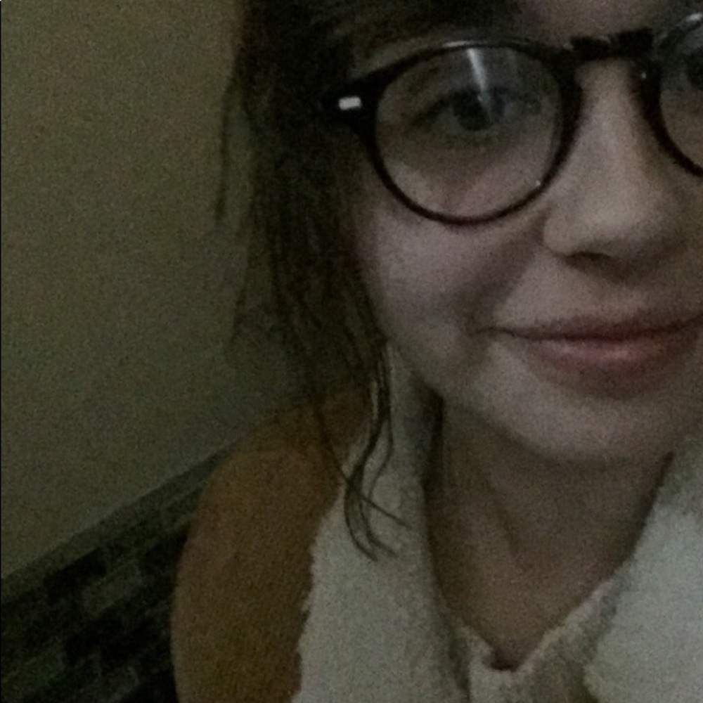 Meet your Posher, Marie